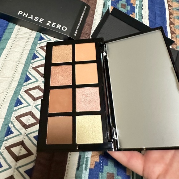 3/25$ Eyeshadow palette - Phase Zero - Picture 8 of 11